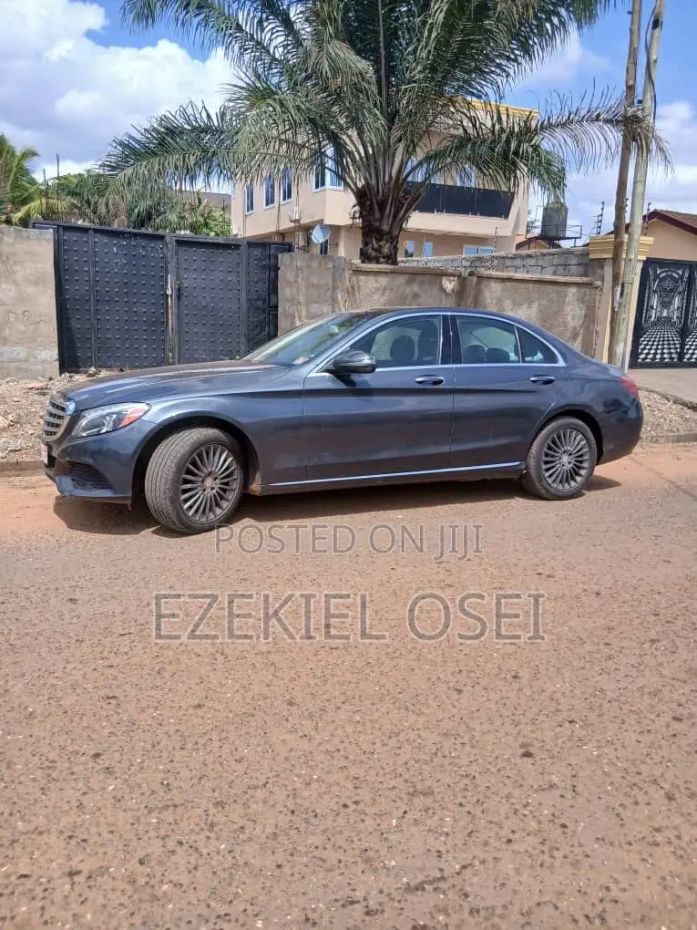 Mercedes-Benz C300 Luxury 4matic Sedan AWD (2.0L 4cyl 7A) 2017 Blue