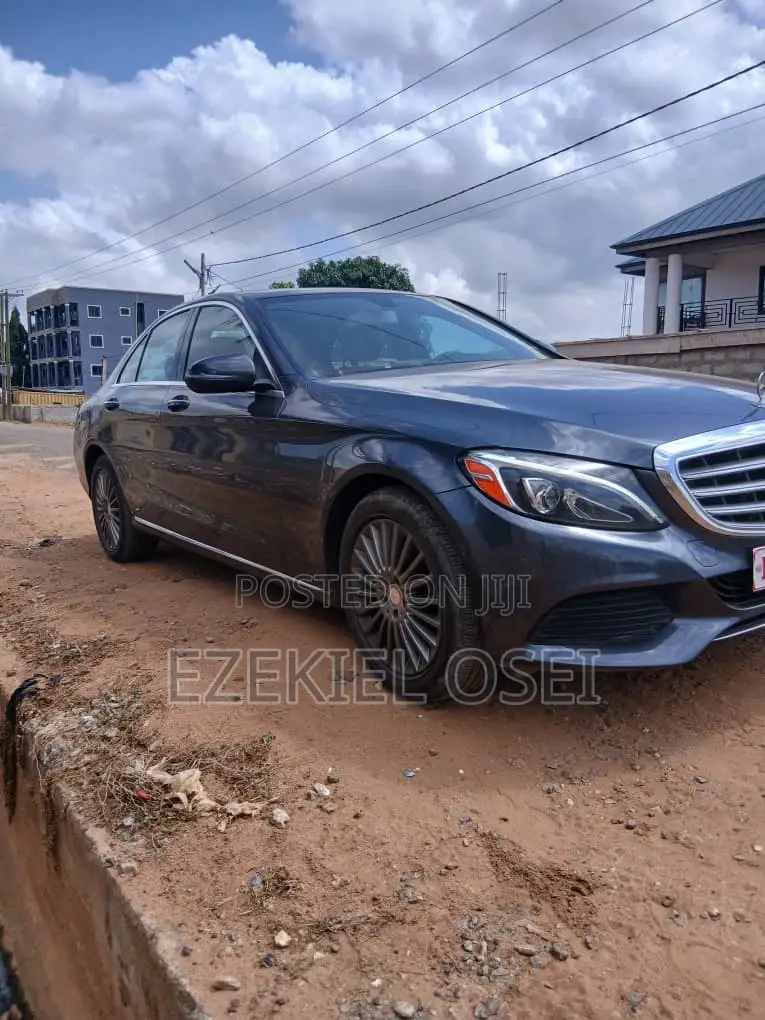 Mercedes-Benz C300 Luxury 4matic Sedan AWD (2.0L 4cyl 7A) 2017 Blue