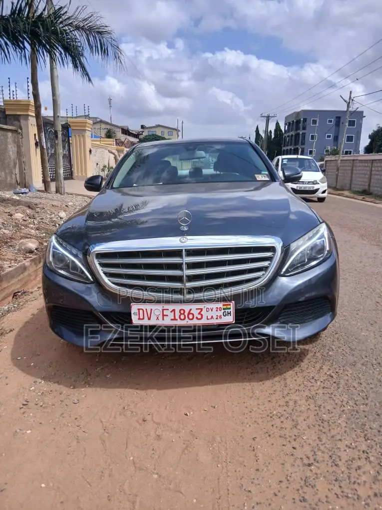 Mercedes-Benz C300 Luxury 4matic Sedan AWD (2.0L 4cyl 7A) 2017 Blue