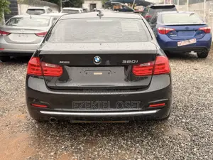 BMW 320i Sedan RWD 2015 Black