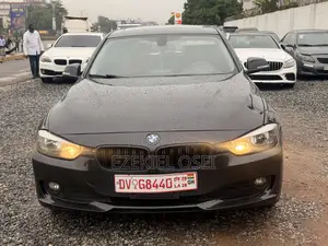 BMW 320i Sedan RWD 2015 Black