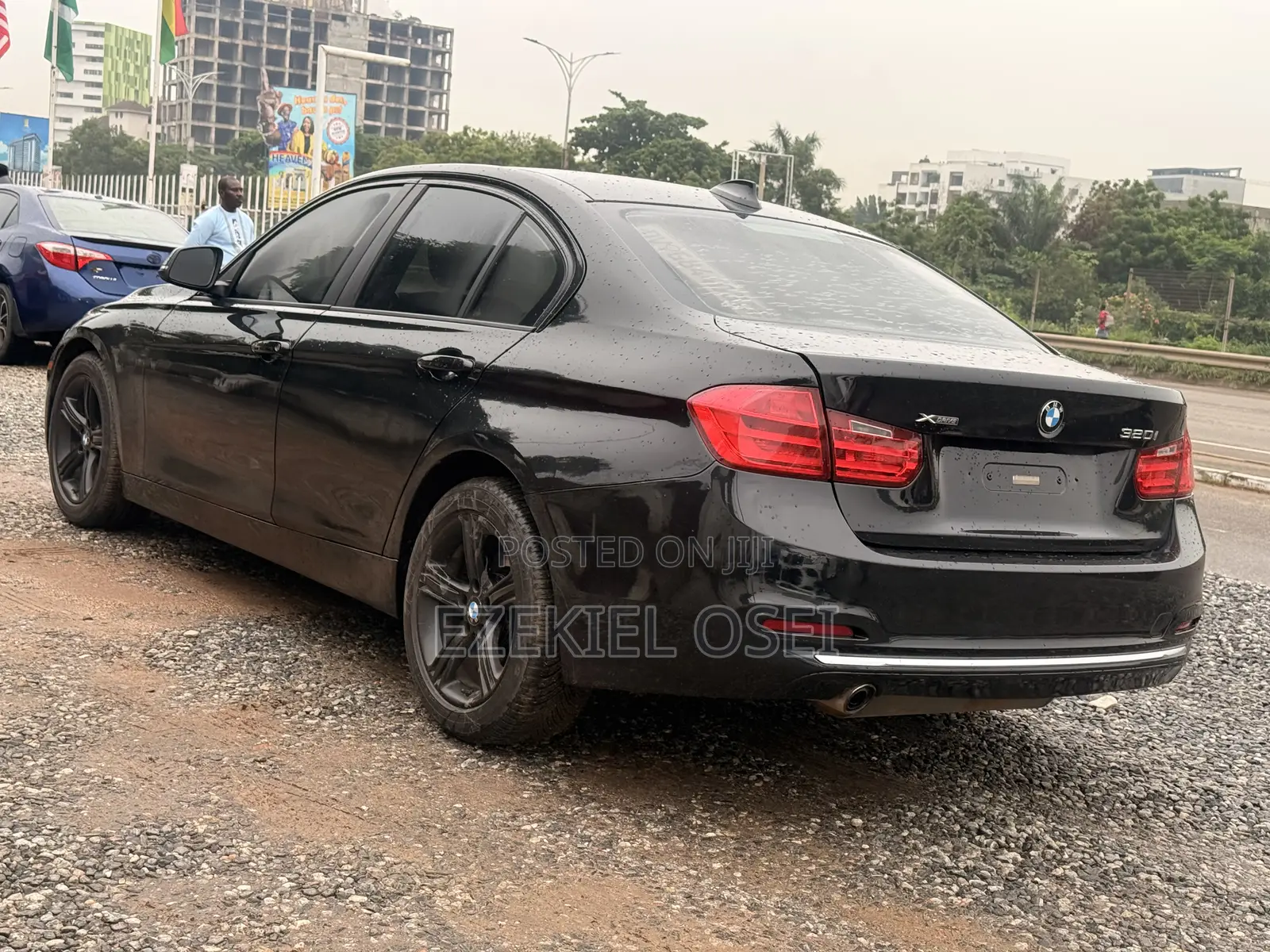 BMW 320i Sedan RWD 2015 Black