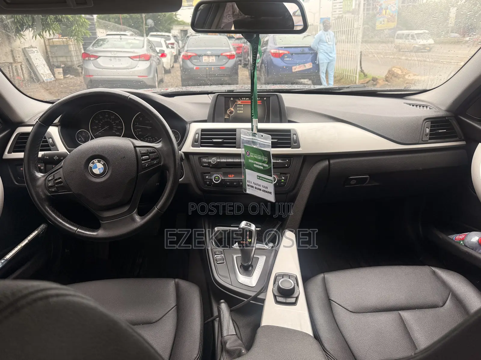 BMW 320i Sedan RWD 2015 Black