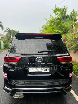 Toyota Land Cruiser 2017 Black