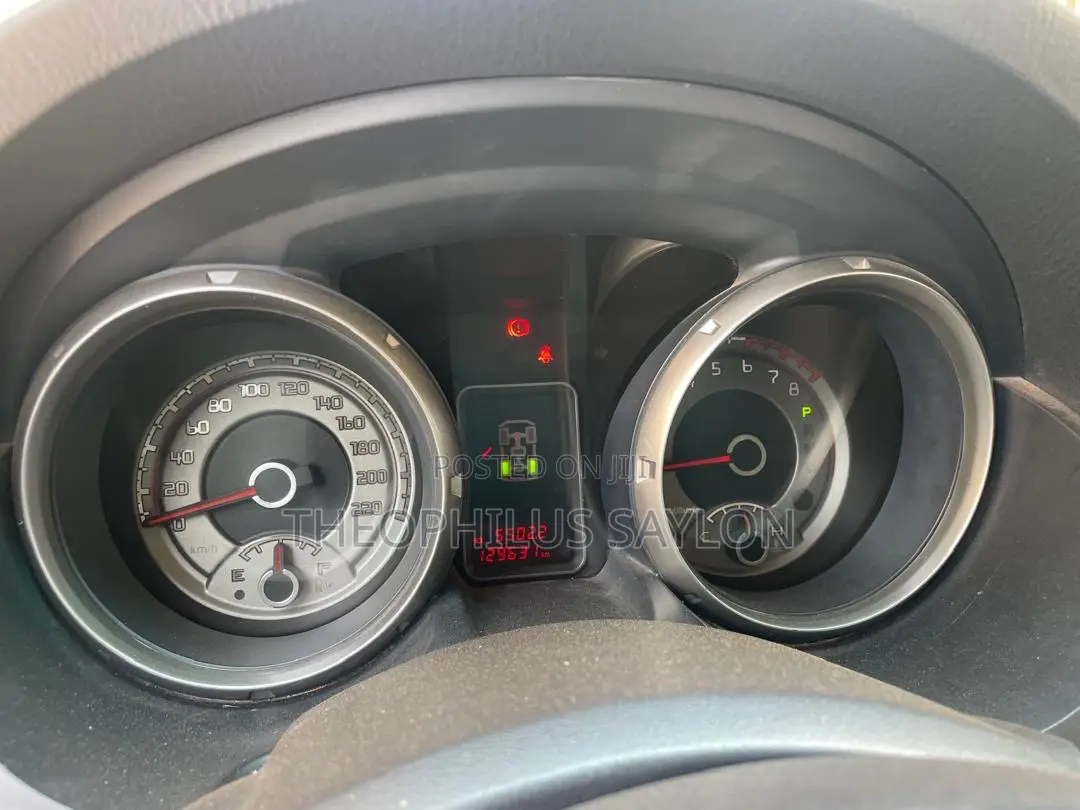 Mitsubishi Pajero 2015 Blue