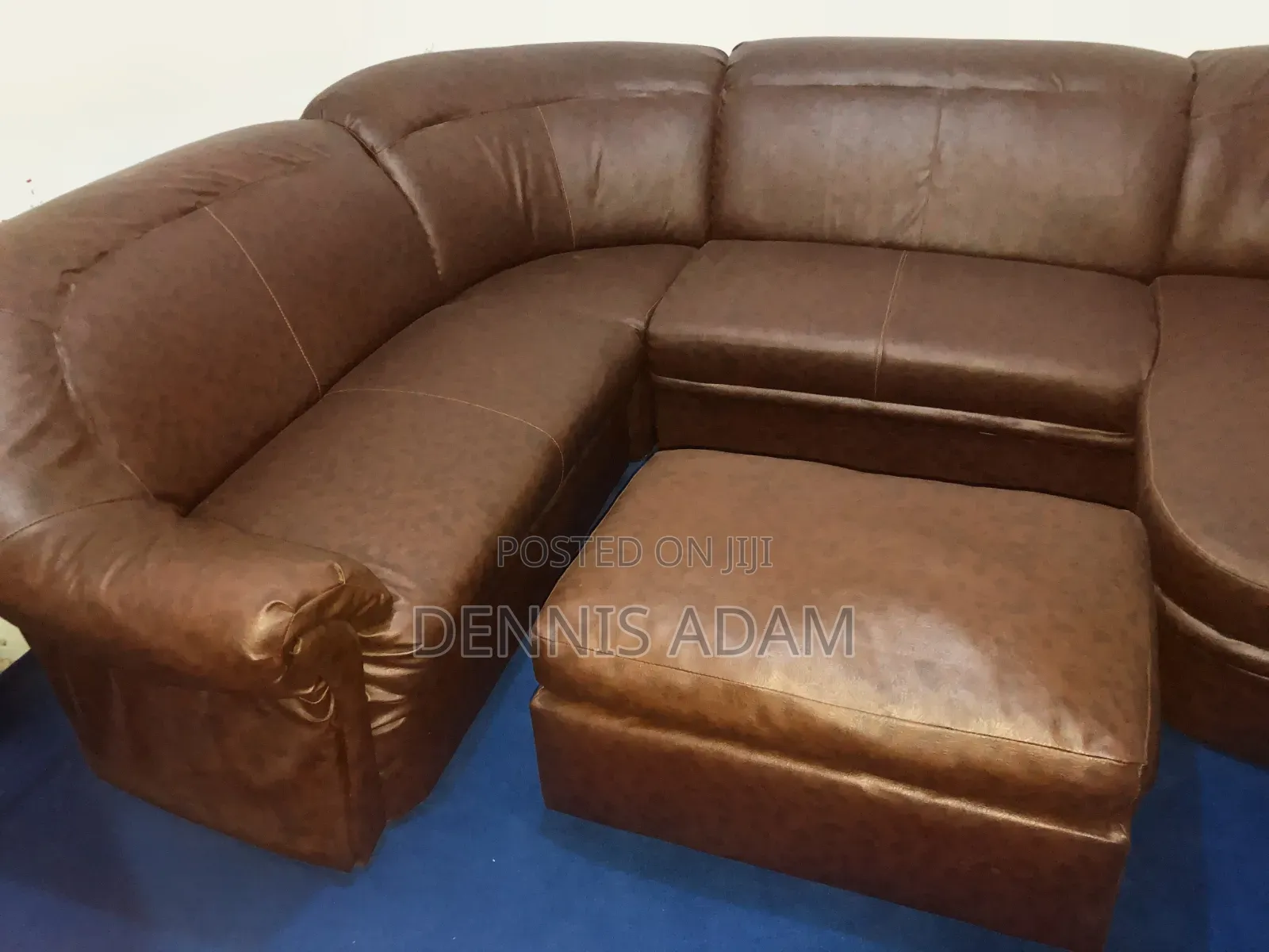 Quality Couch for Sale – Neat Comfortable
