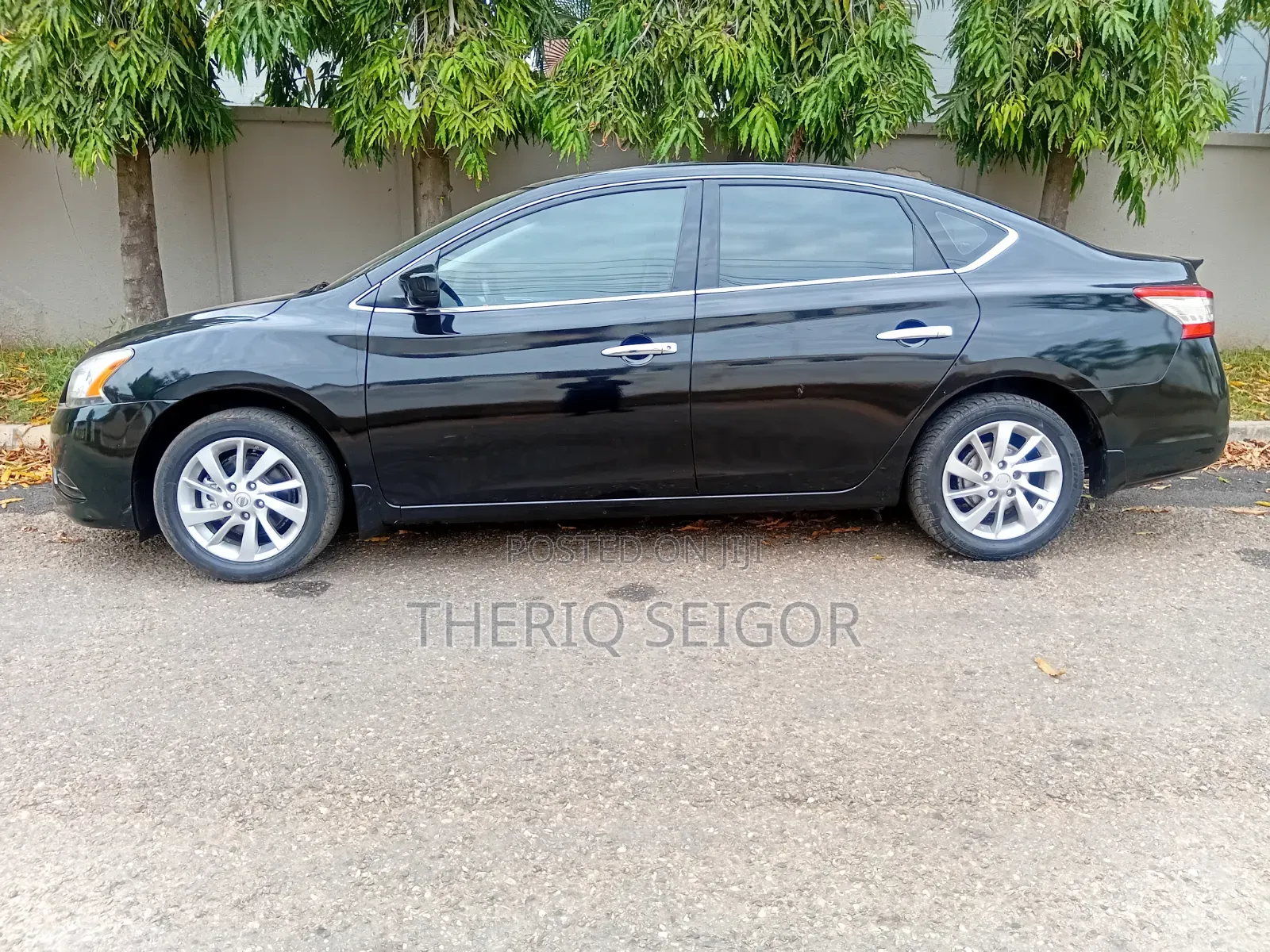 Nissan Sentra SV 4dr Sedan (1.8L 4cyl CVT) 2015 Black