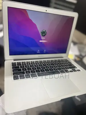 New Laptop Apple MacBook Air 2015 8GB Intel Core i5 SSD 128GB
