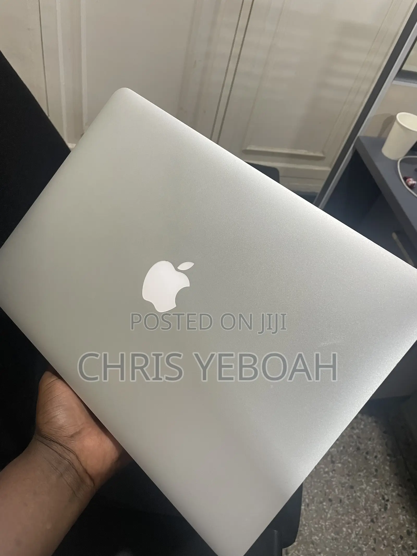New Laptop Apple MacBook Air 2015 8GB Intel Core i5 SSD 128GB