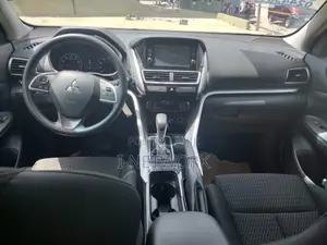 Mitsubishi Eclipse 2019 Silver