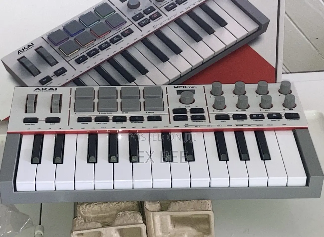 Akai MPK Mini Mk4 25-Key Midi Controller (Gray)*Latest*