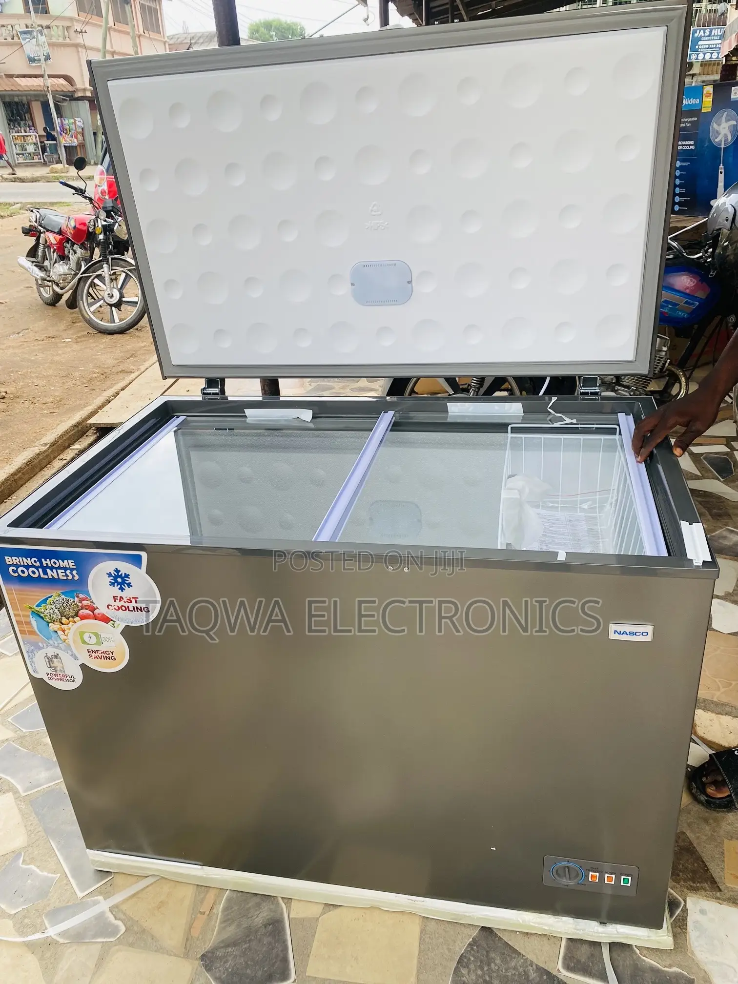 Nas-360 Nasco 338 Liters With Sliding Glass