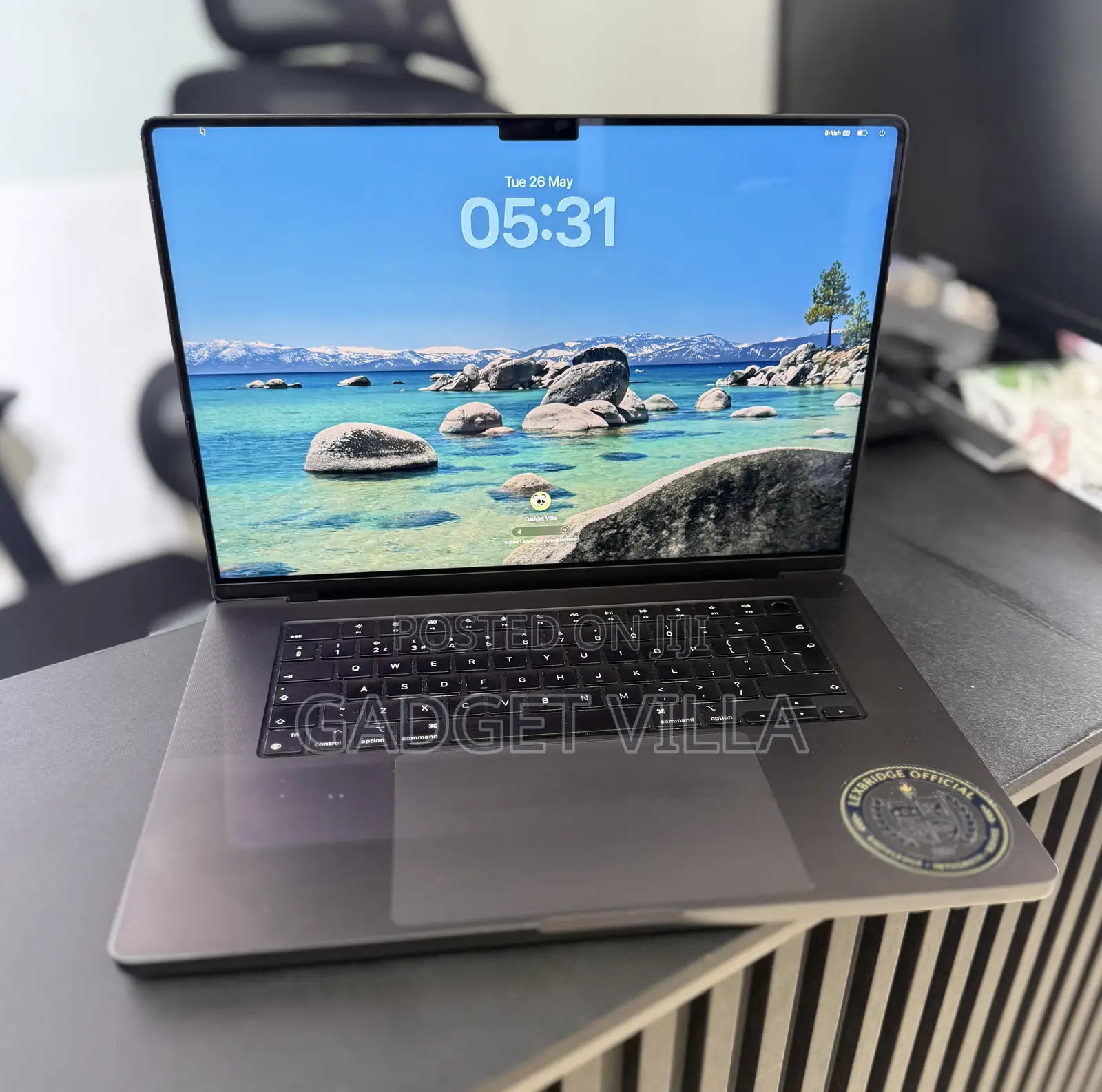 Apple MacBook Pro 2023 M3 Pro 16-inch 18GB Apple M3 Pro SSD 512GB