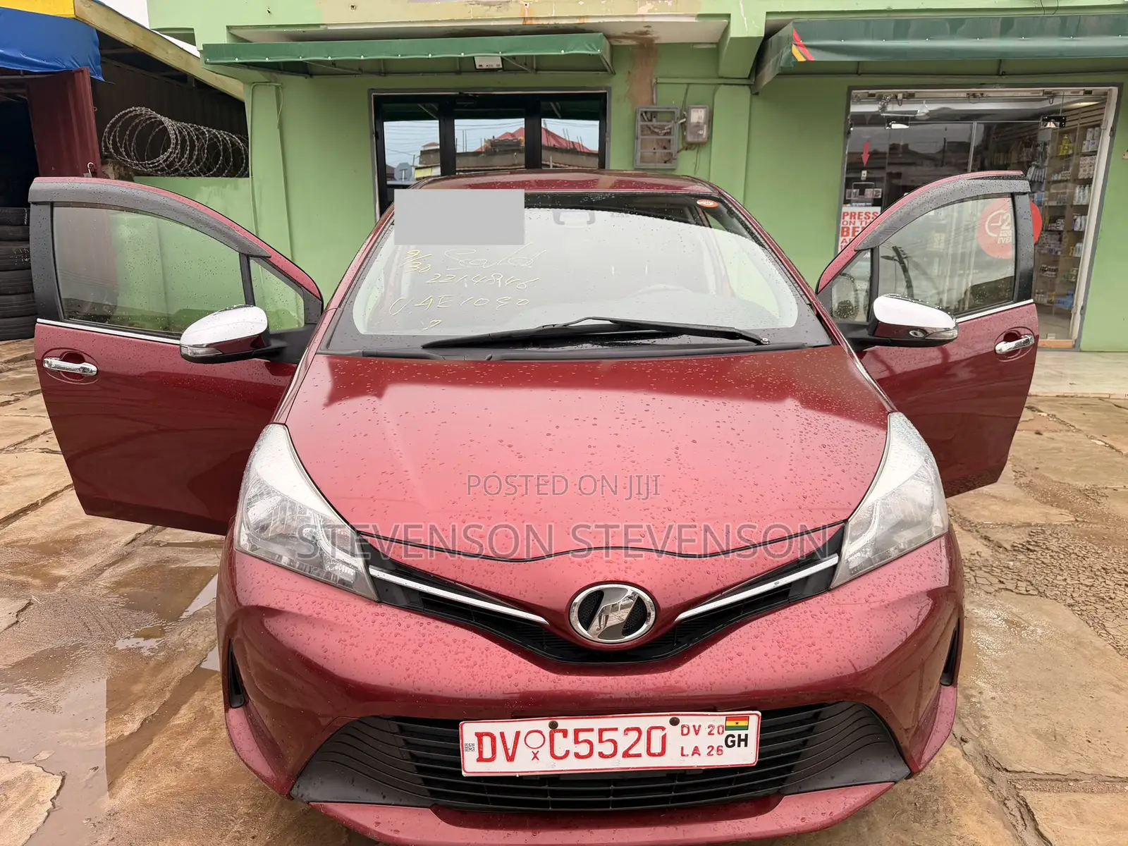 Toyota Vitz 1.3 AWD 3dr 2015