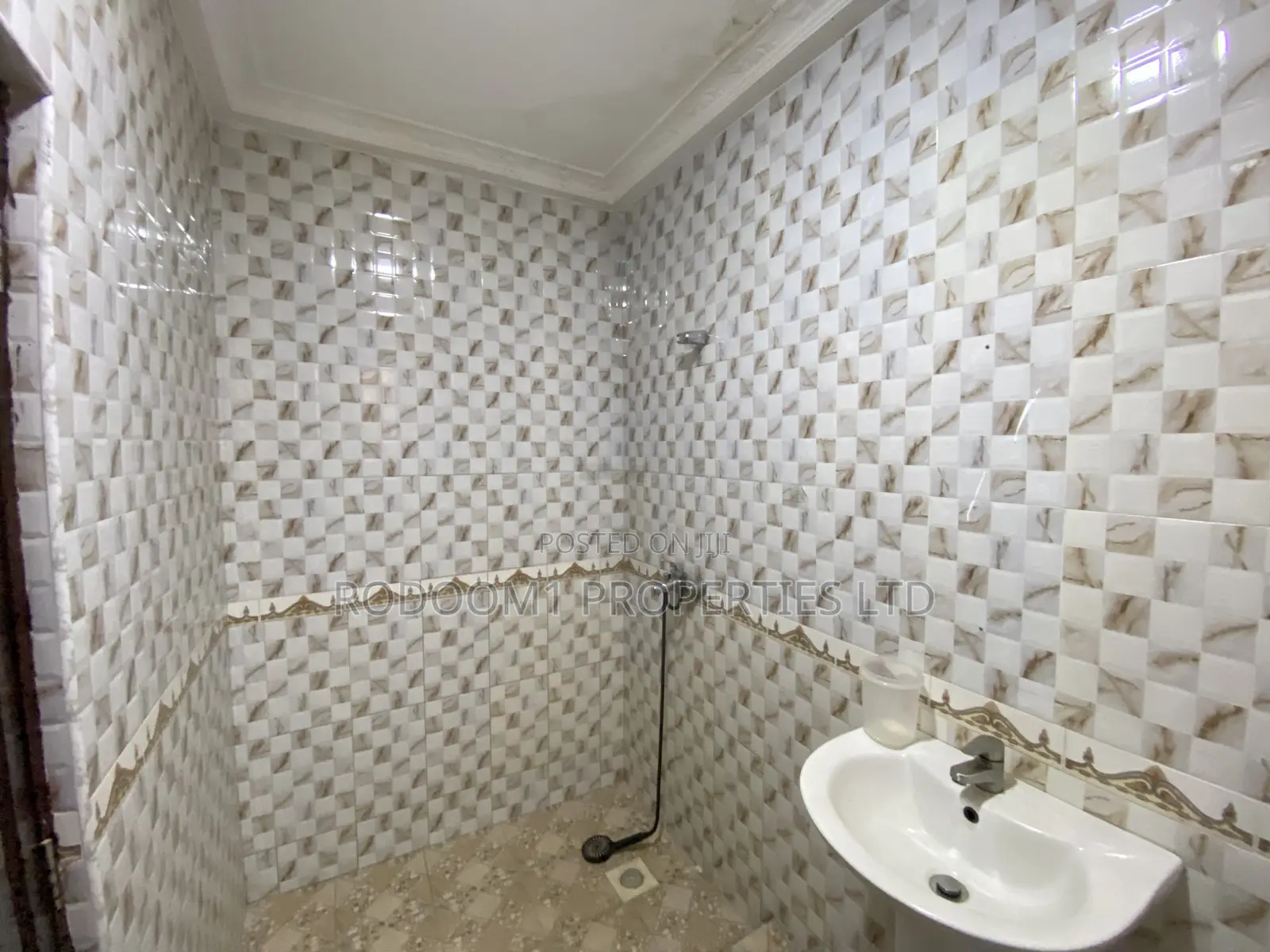 2bdrm Apartment in Ofankor for rent