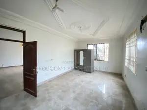 3bdrm Apartment in Ofankor for rent