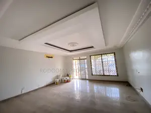 3bdrm Apartment in Ofankor for rent