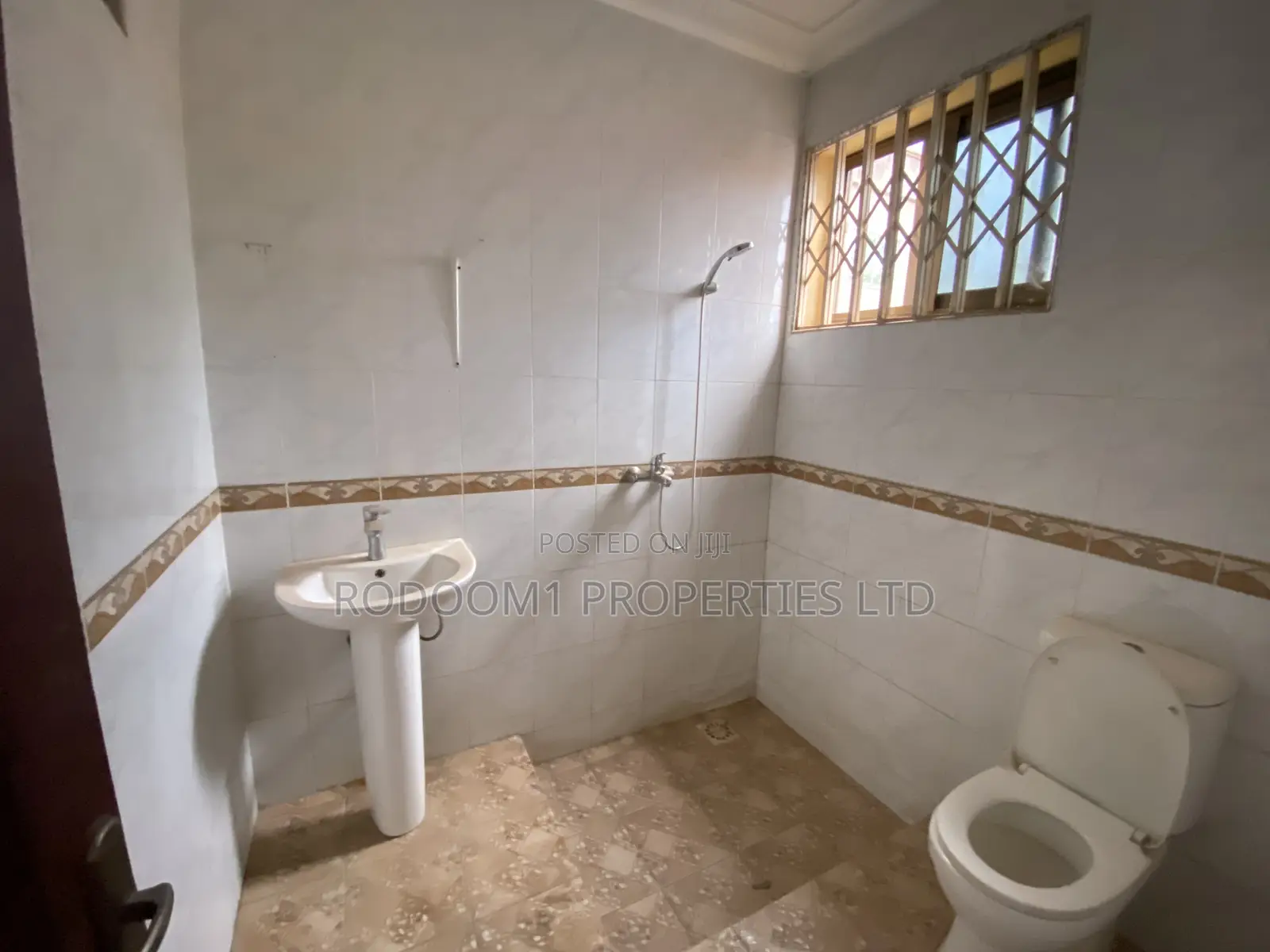 3bdrm Apartment in Ofankor for rent