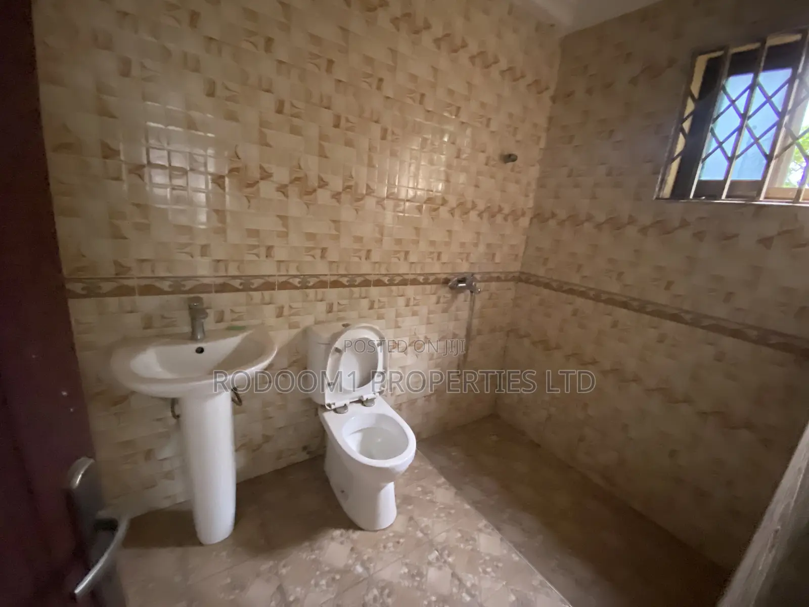 3bdrm Apartment in Ofankor for rent