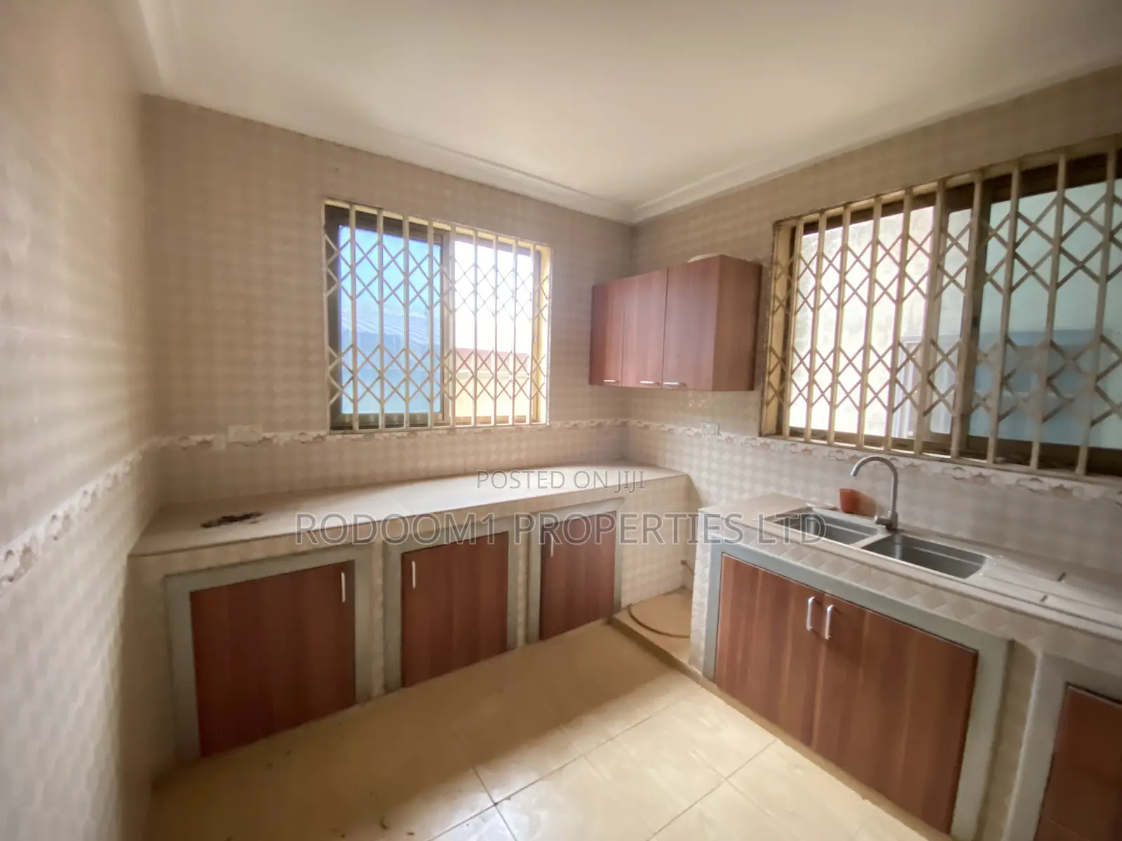 3bdrm Apartment in Ofankor for rent