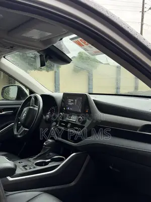 Toyota Highlander XLE AWD 2024 Silver