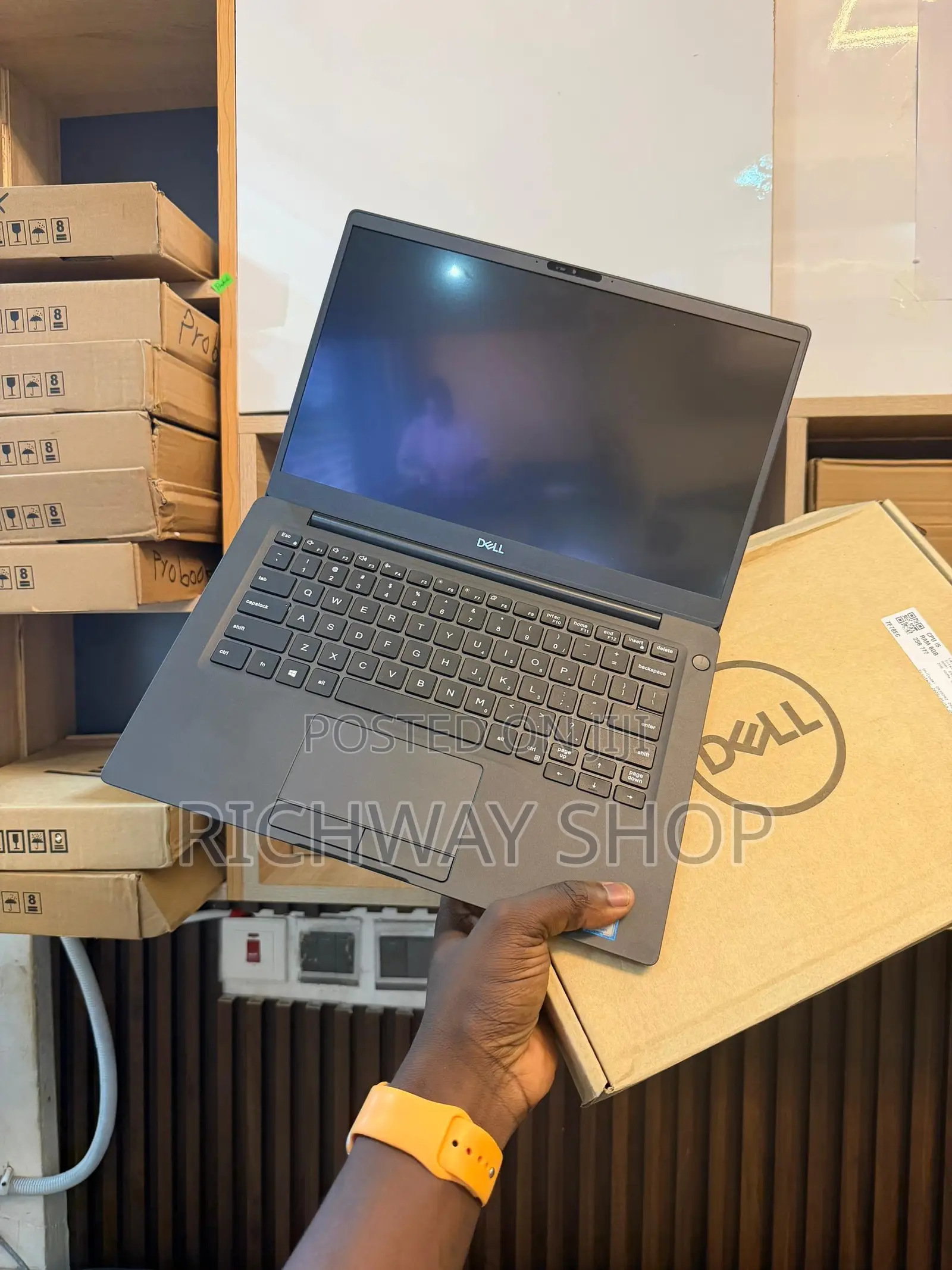 New Laptop Dell Latitude 7300 8GB Intel Core i5 SSD 256GB