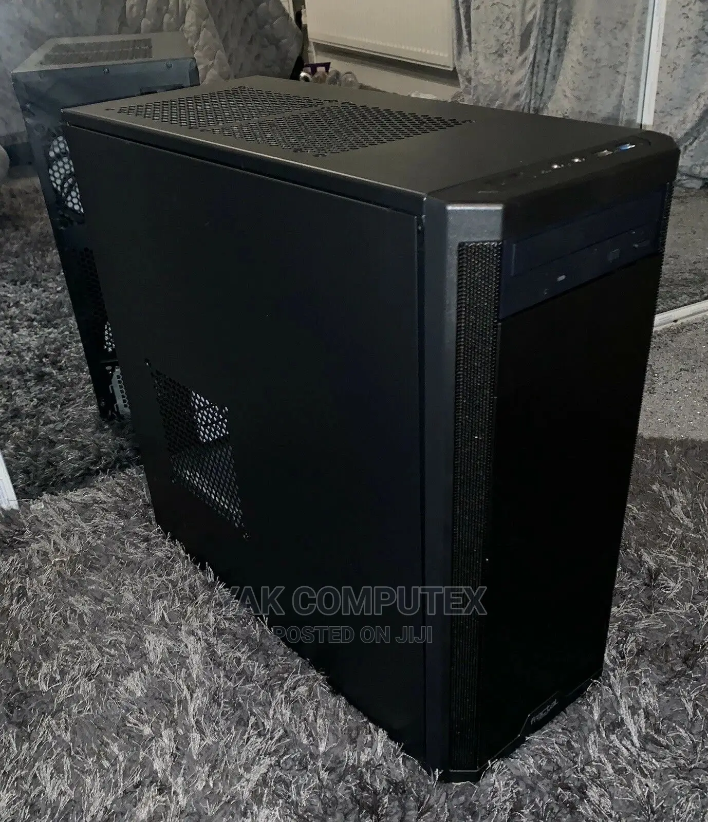 Desktop Computer MSI Nightblade MI2 12GB Intel Core i7 HDD 1T