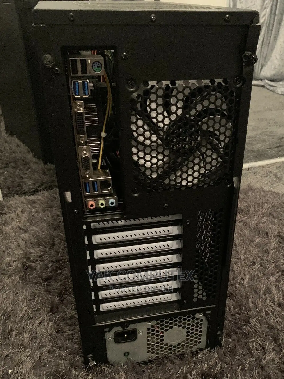 Desktop Computer MSI Nightblade MI2 12GB Intel Core i7 HDD 1T