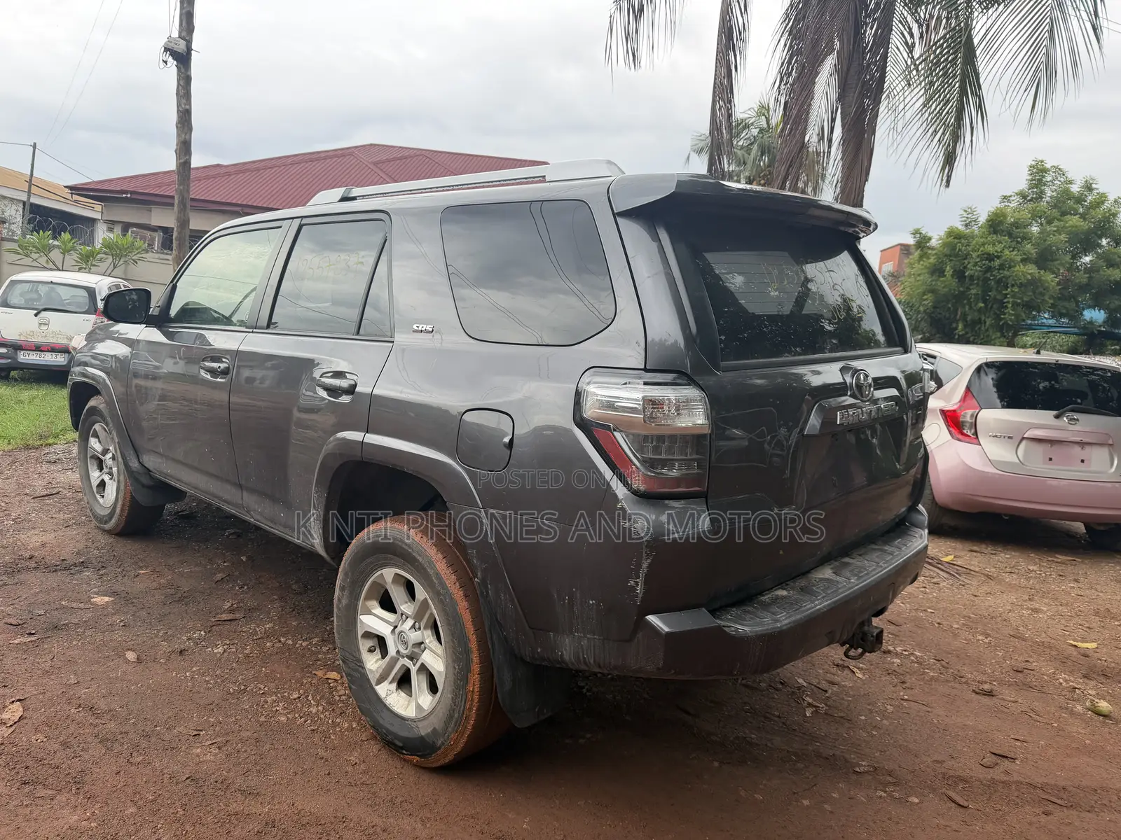 Toyota 4-Runner SR5 Premium 4dr 4x4 (4.0L 6cyl 5A) 2017 Gray