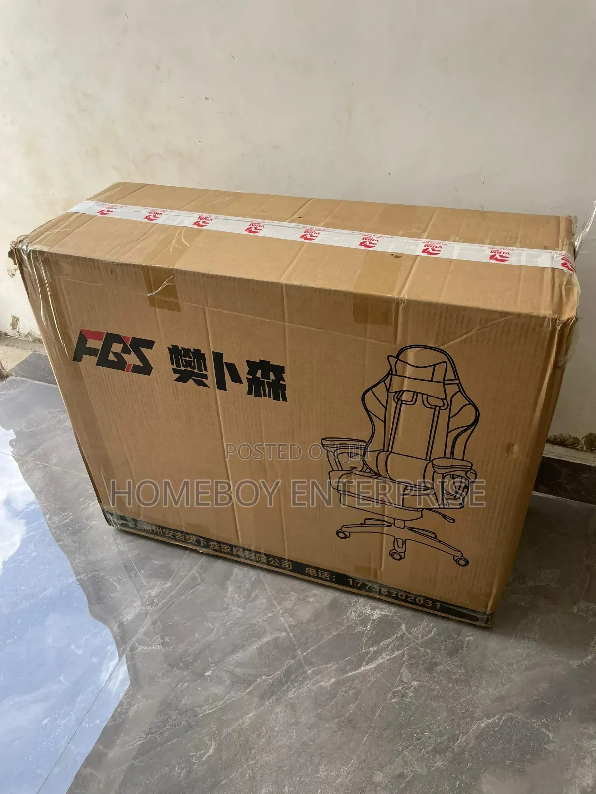 Gaming Chair With Footrest