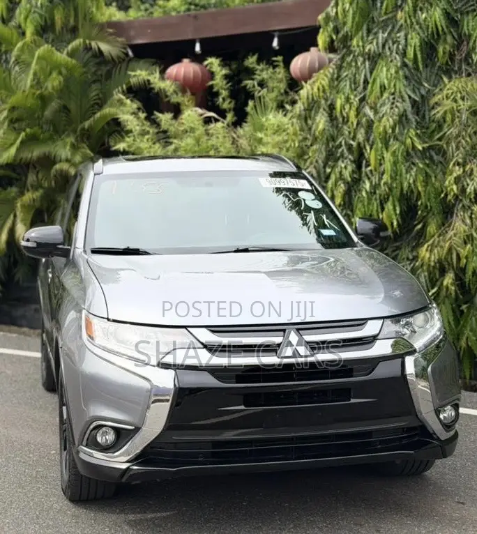 Mitsubishi Outlander 2.4 PHEV AWD 2018 Silver