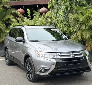 Mitsubishi Outlander 2.4 PHEV AWD 2018 Silver