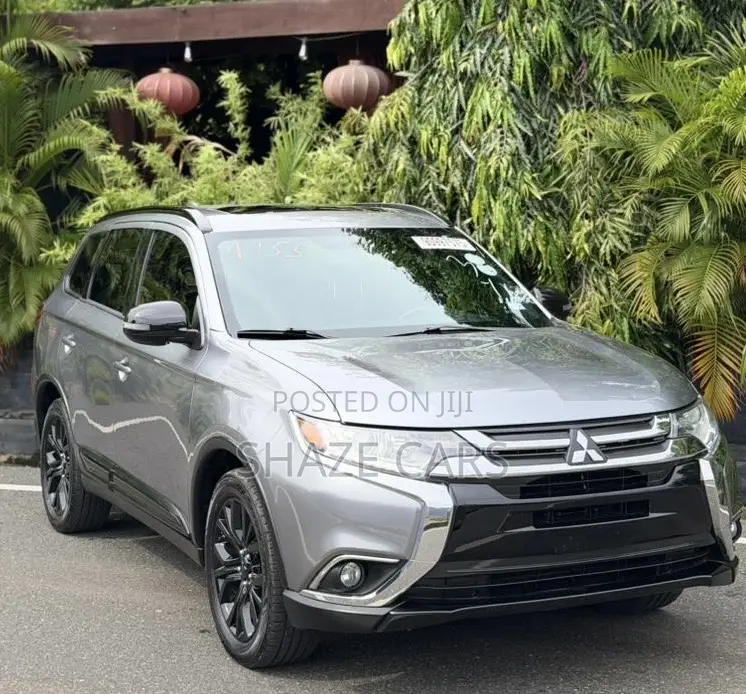 Mitsubishi Outlander 2.4 PHEV AWD 2018 Silver