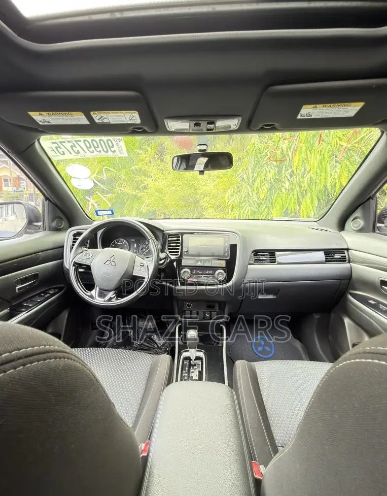 Mitsubishi Outlander 2.4 PHEV AWD 2018 Silver