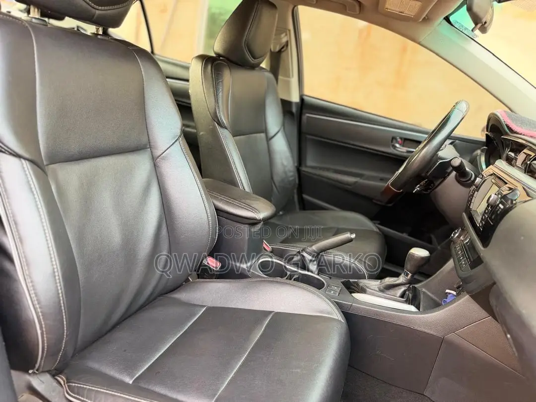 Toyota Corolla S Premium 4dr Sedan (1.8L 4cyl CVT) 2016 Gray