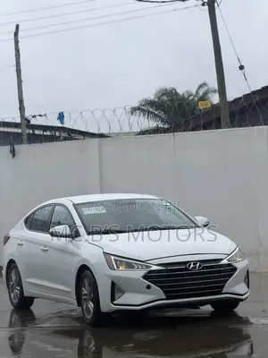 Hyundai Elantra 2019 White