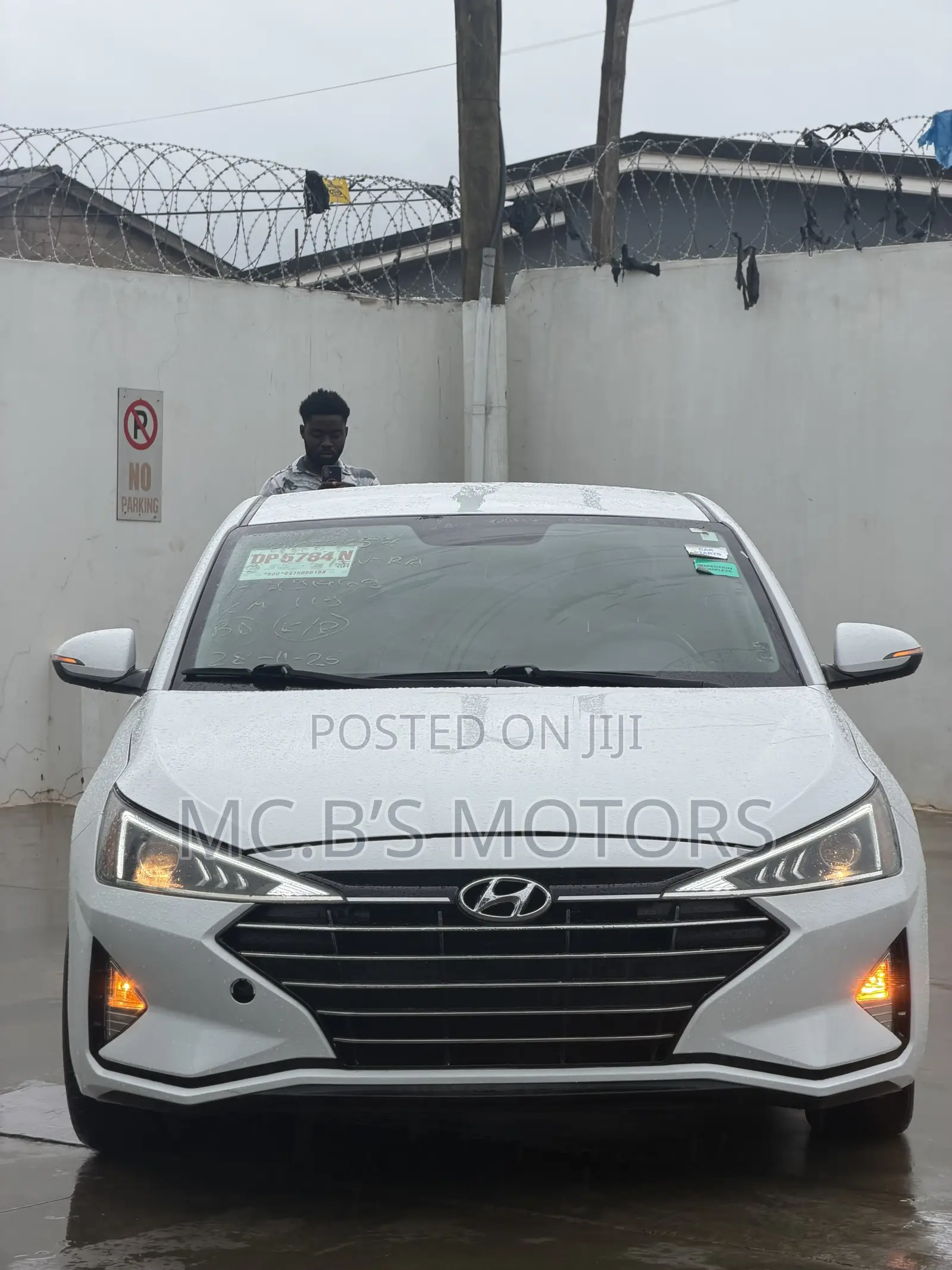 Hyundai Elantra 2019 White