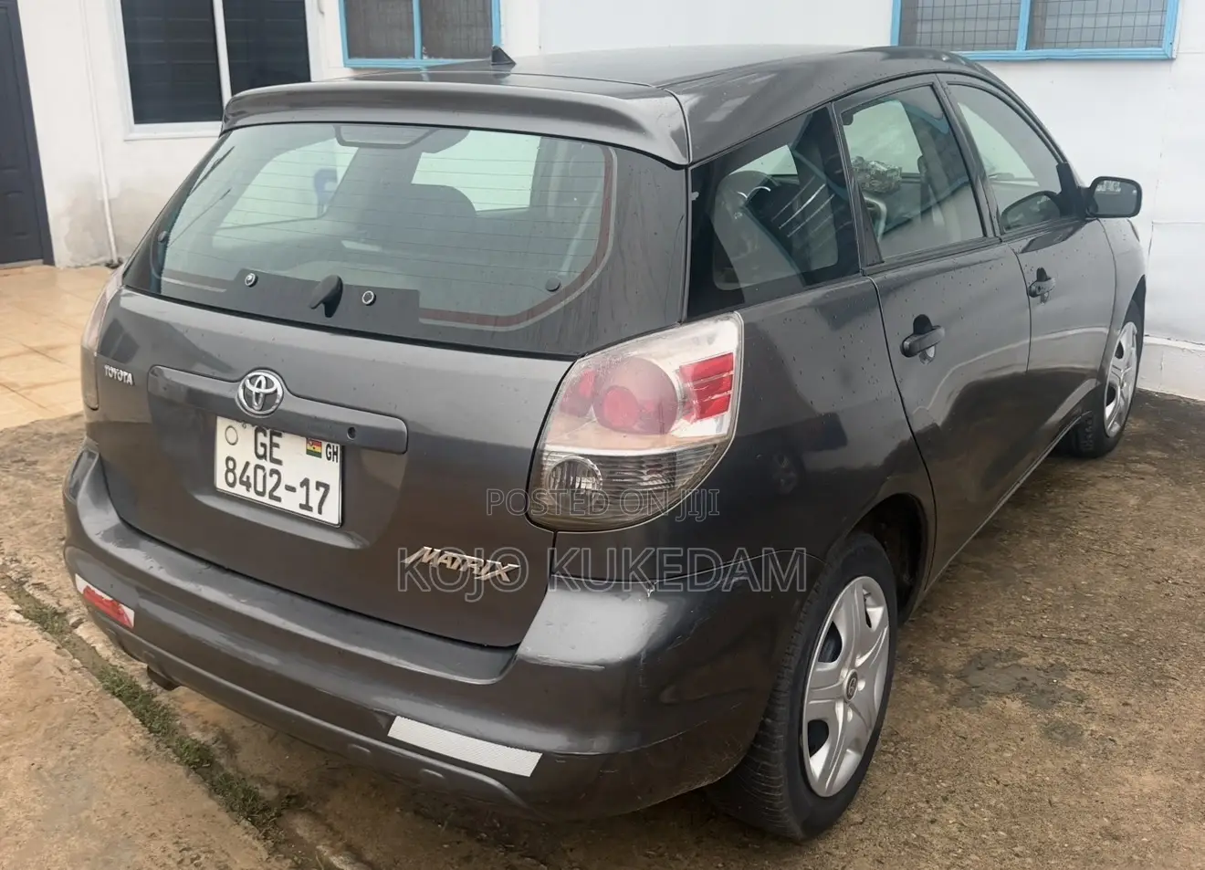 Toyota Matrix Hatchback FWD (1.8L 4cyl 5M) 2007 Gray