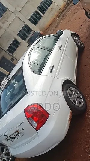 Hyundai Accent GLS Automatic 2010 White