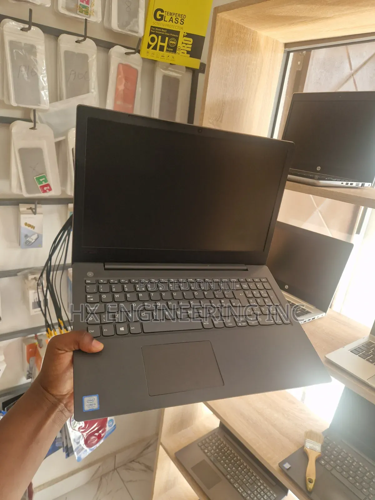 Laptop Lenovo V130-15IKB 8GB Intel Core i5 SSD 256GB