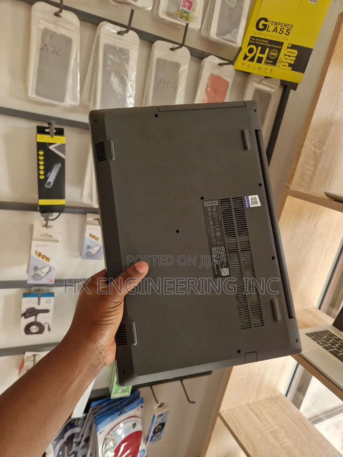 Laptop Lenovo V130-15IKB 8GB Intel Core i5 SSD 256GB