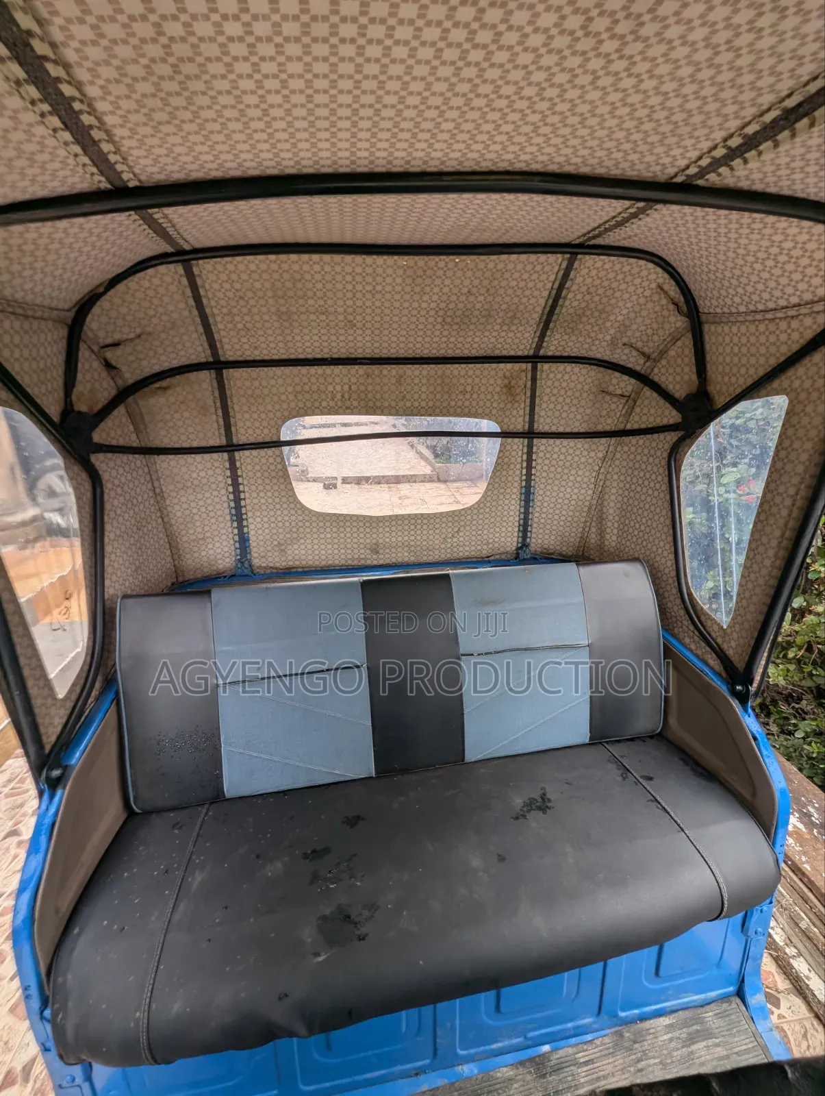 Bajaj RE 2022 Blue