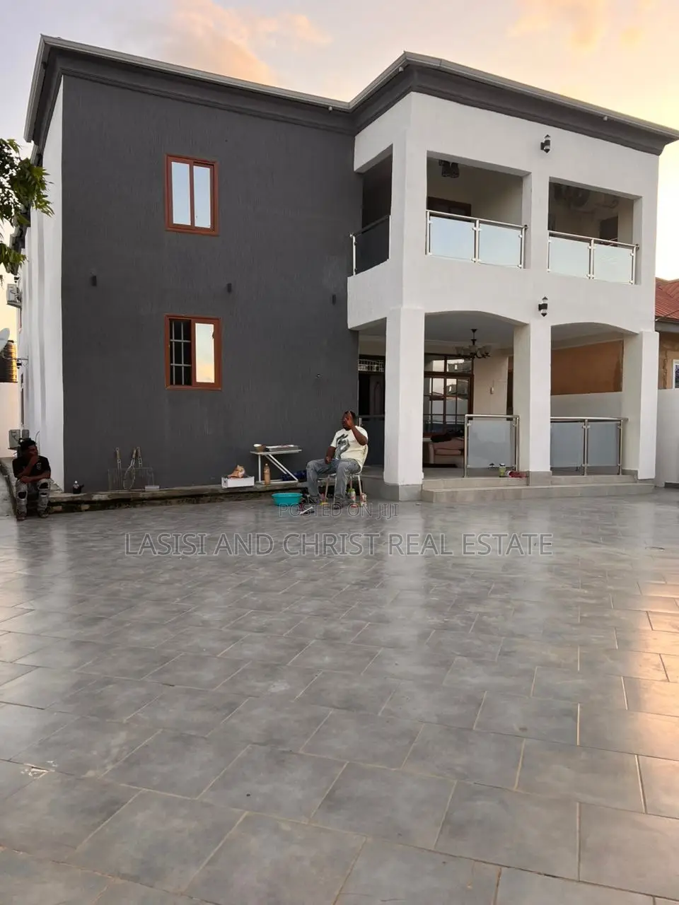 Furnished 6bdrm Maisonette in Lasisi And Christ, Ablekuma for sale