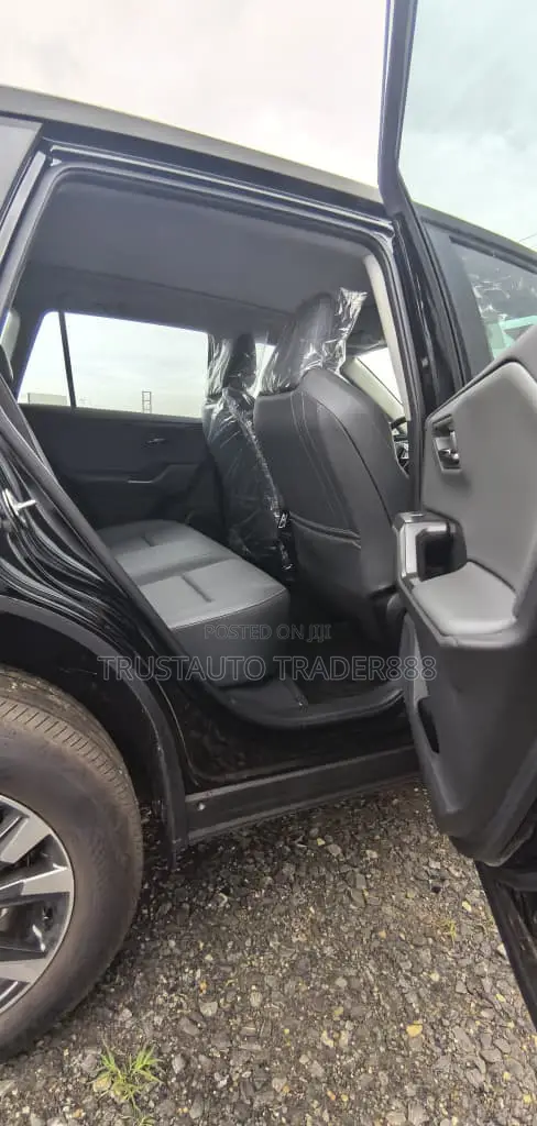 New Toyota RAV4 XLE Premium 2025 Black