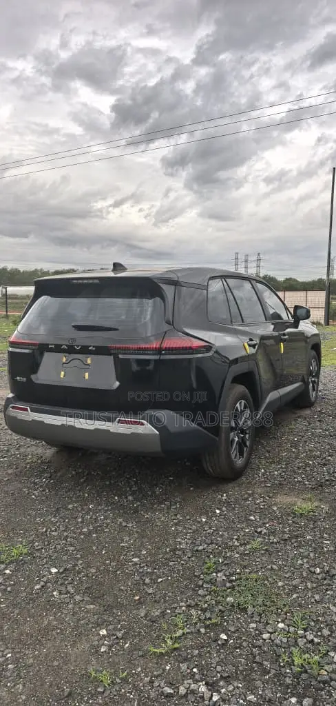 New Toyota RAV4 XLE Premium 2025 Black