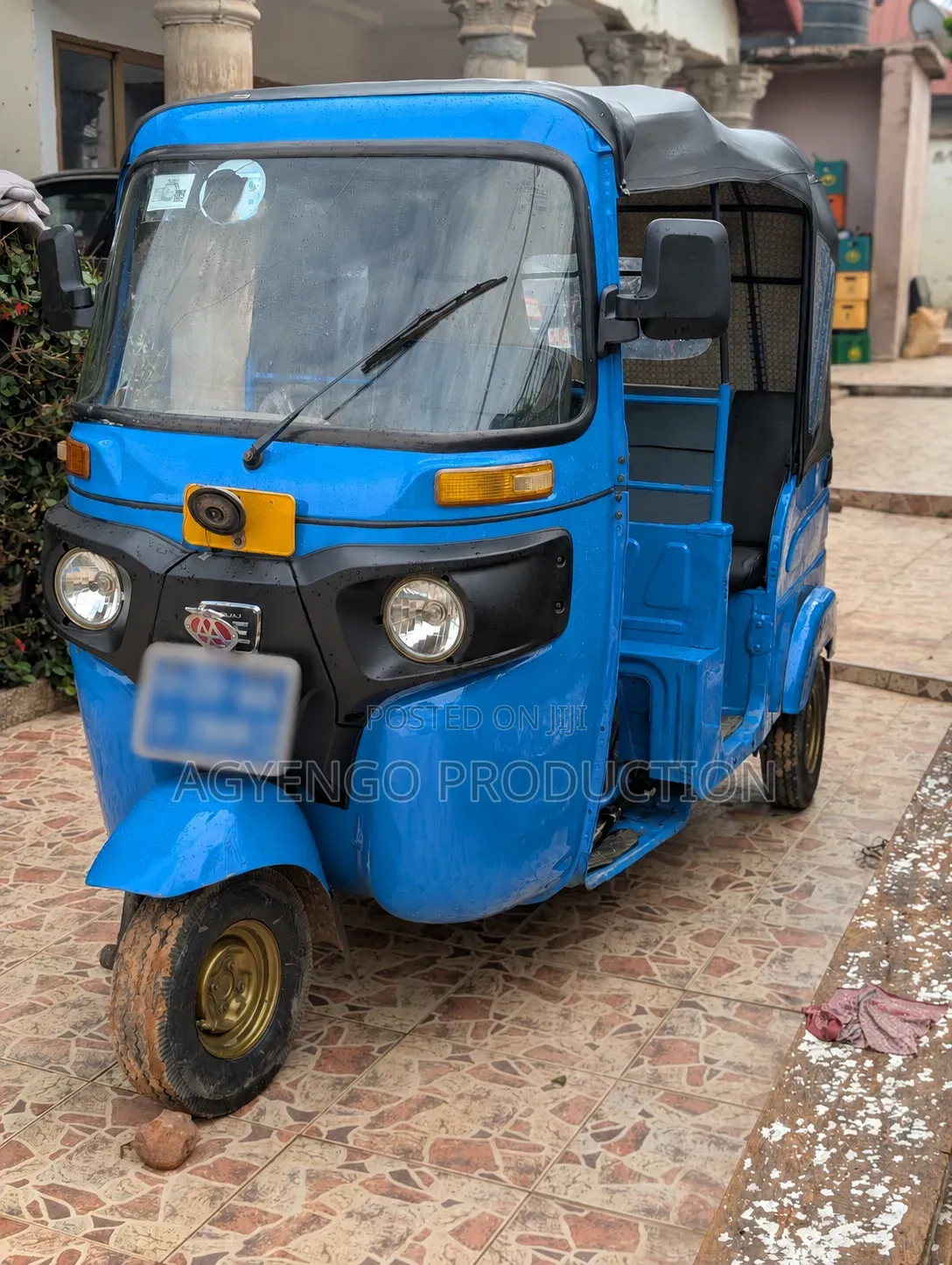 Bajaj RE 2022 Blue