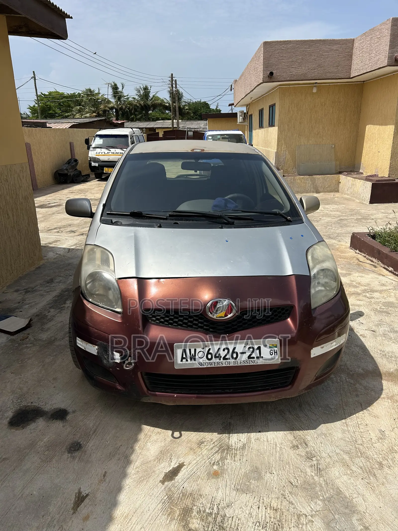 Toyota Vitz 1.5 FWD 5dr 2010 Silver