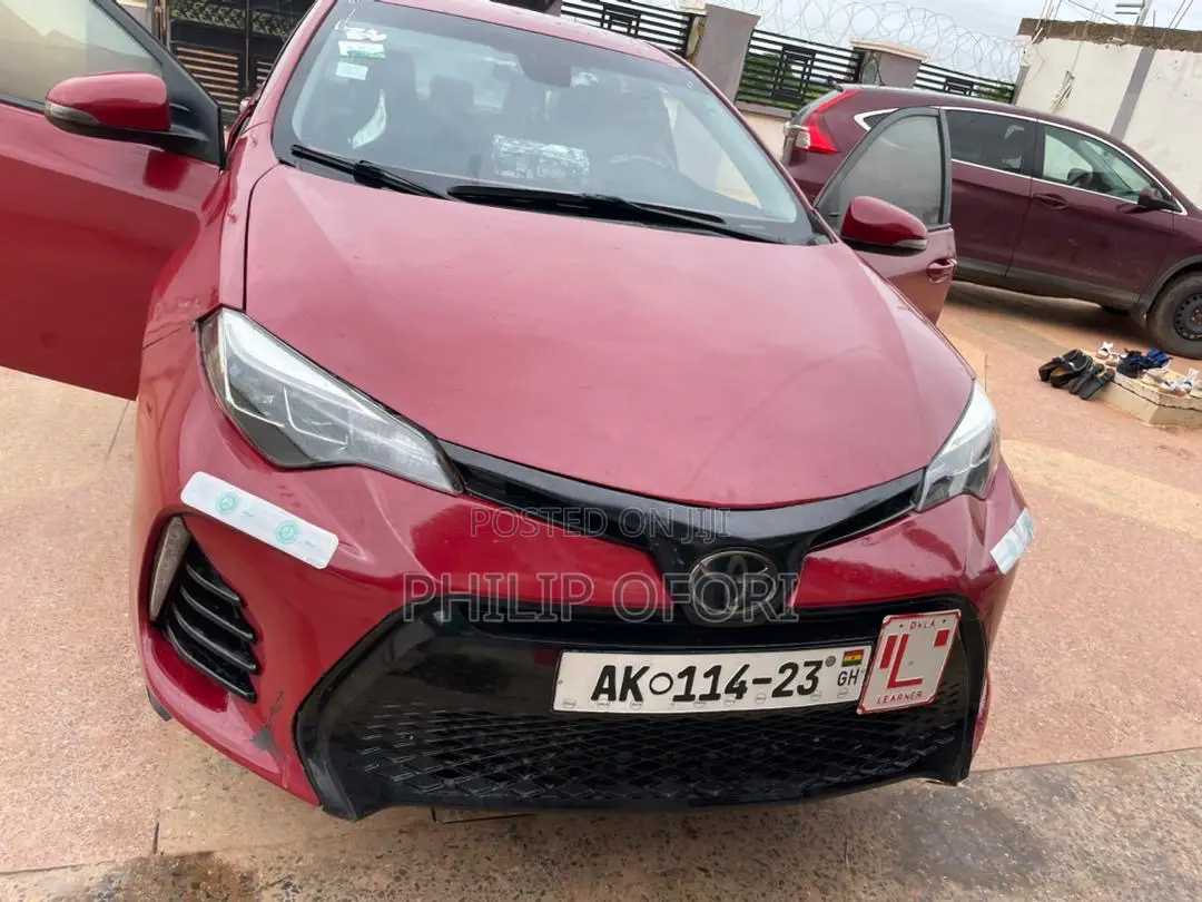 Toyota Corolla LE ECO 4dr Sedan (1.8L 4cyl CVT) 2017 Red
