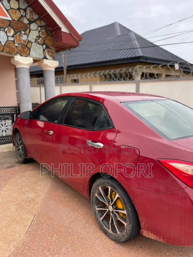 Toyota Corolla LE ECO 4dr Sedan (1.8L 4cyl CVT) 2017 Red