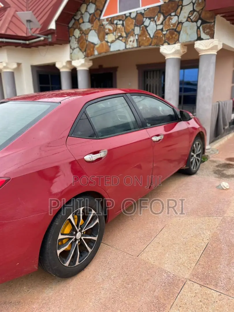 Toyota Corolla LE ECO 4dr Sedan (1.8L 4cyl CVT) 2017 Red